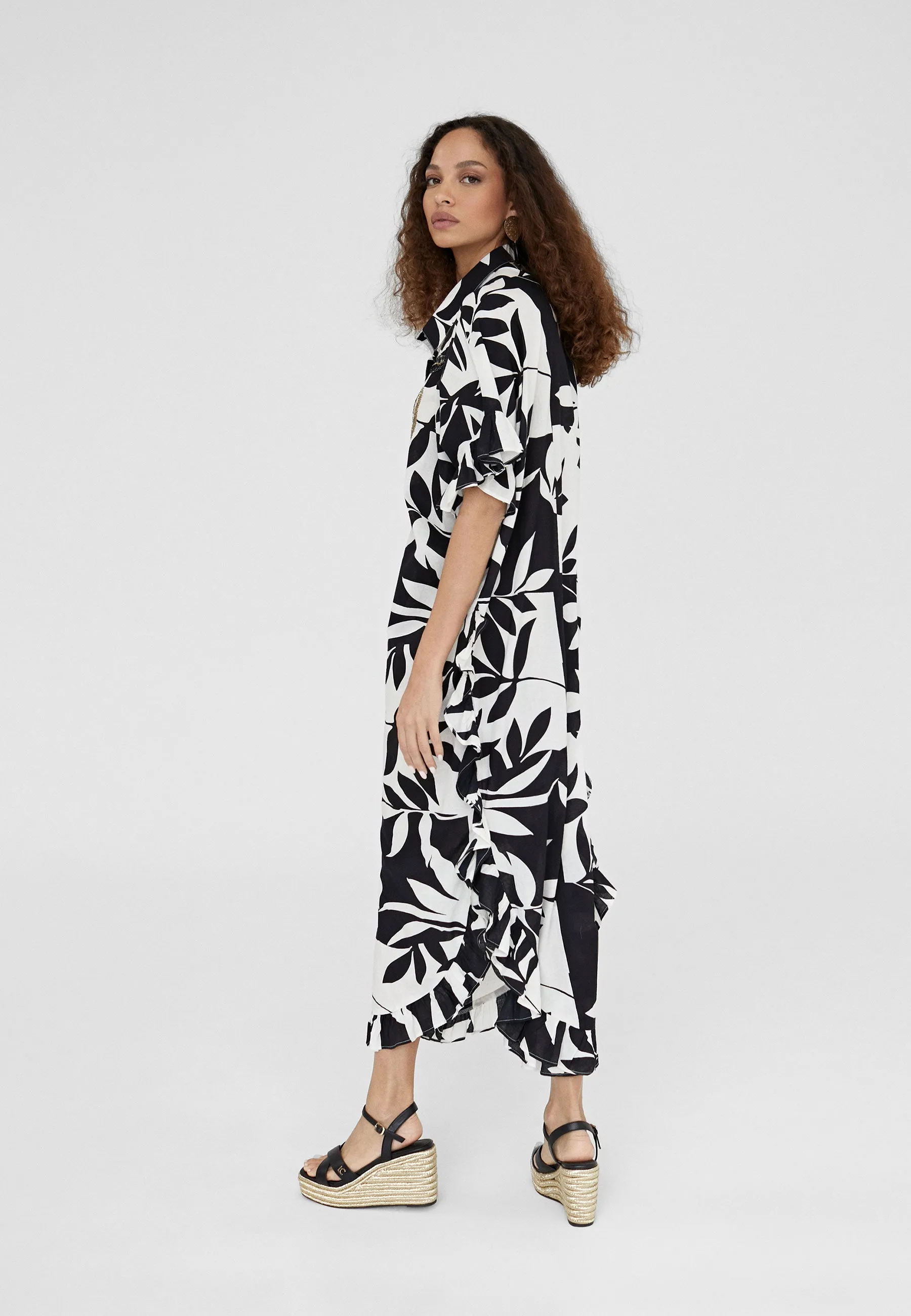 Ruffled printed caftan
