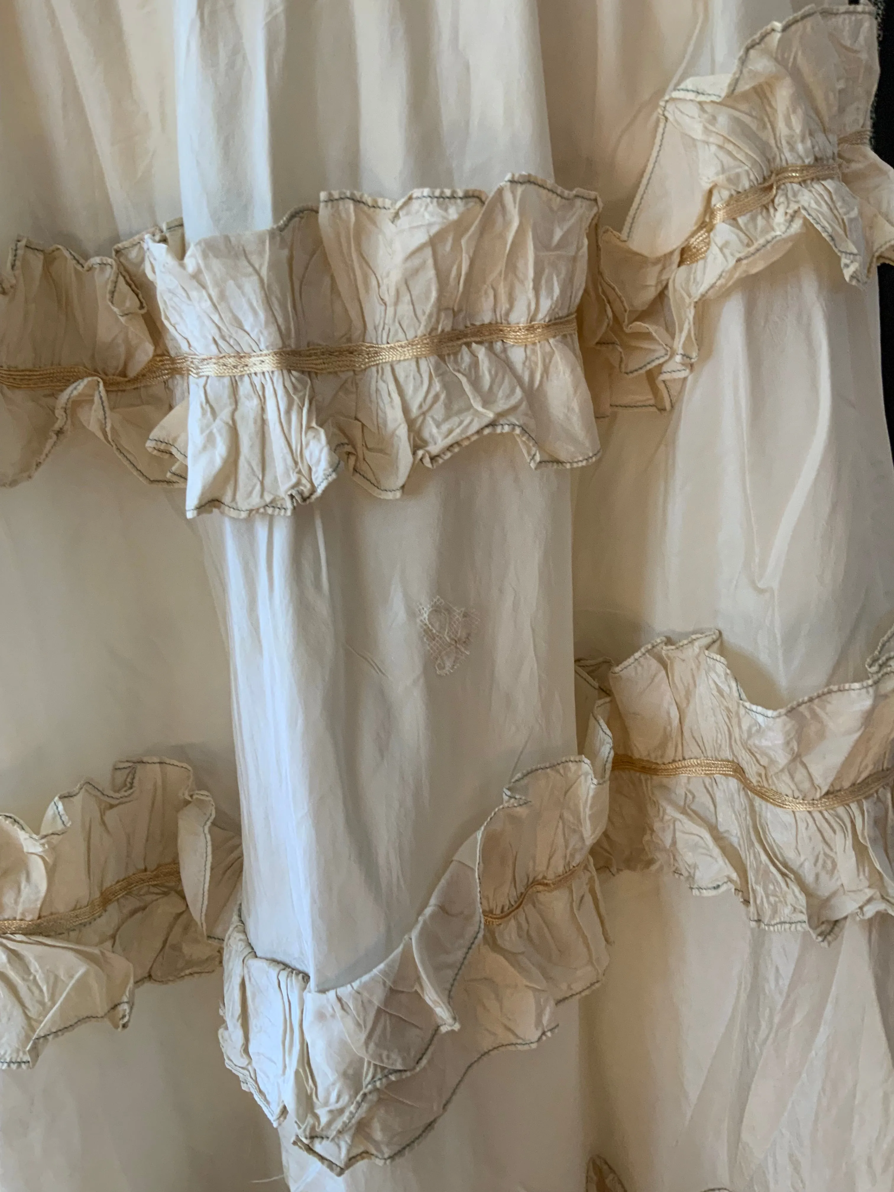 Ruffled Skirt - Unique - 50s - 50F