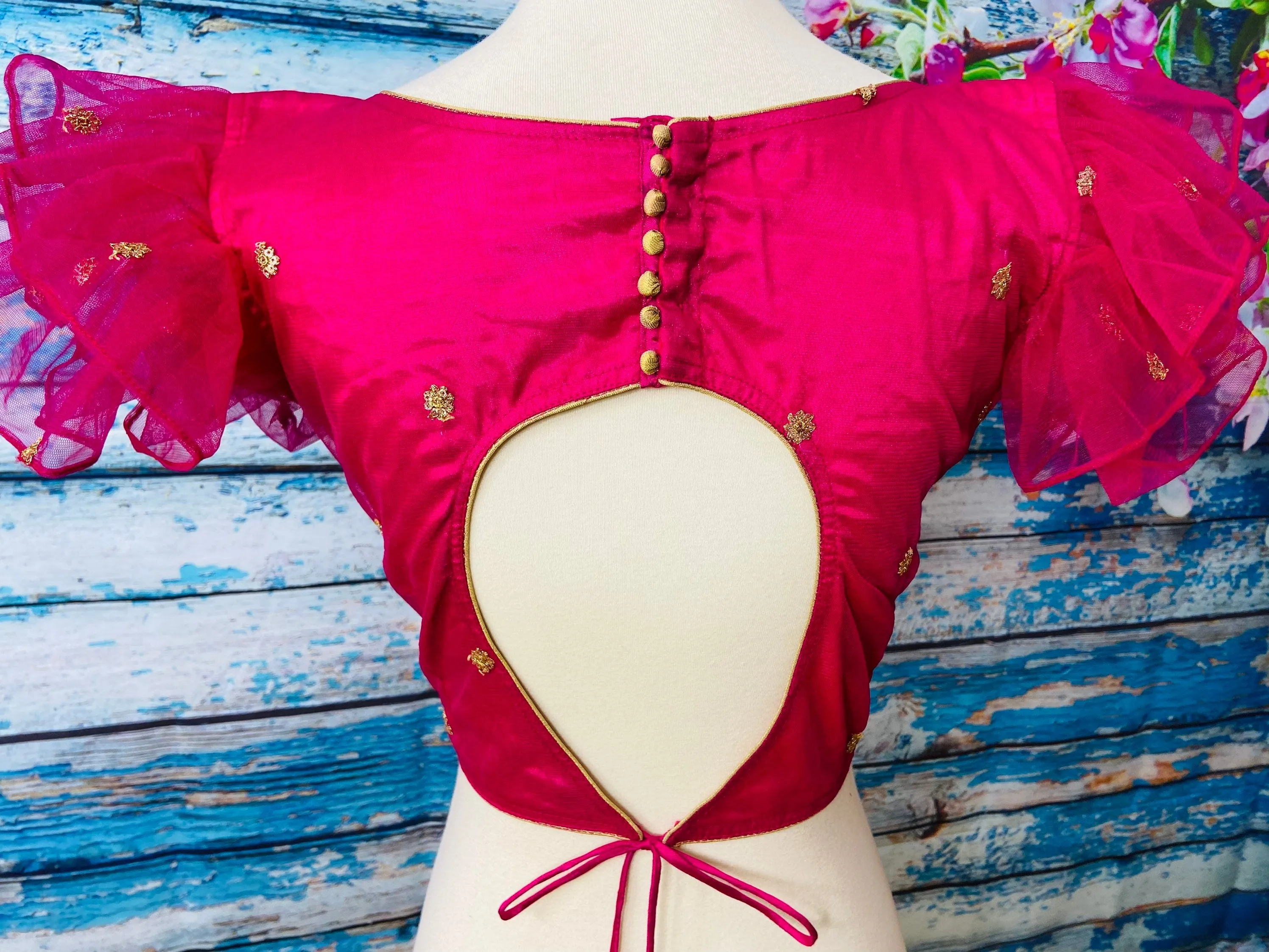 Saree Blouse indian,Latest indian blouse designs,saree blouse designs indian,saree stitched blouse,ruffle blouse,pink Saree blouse