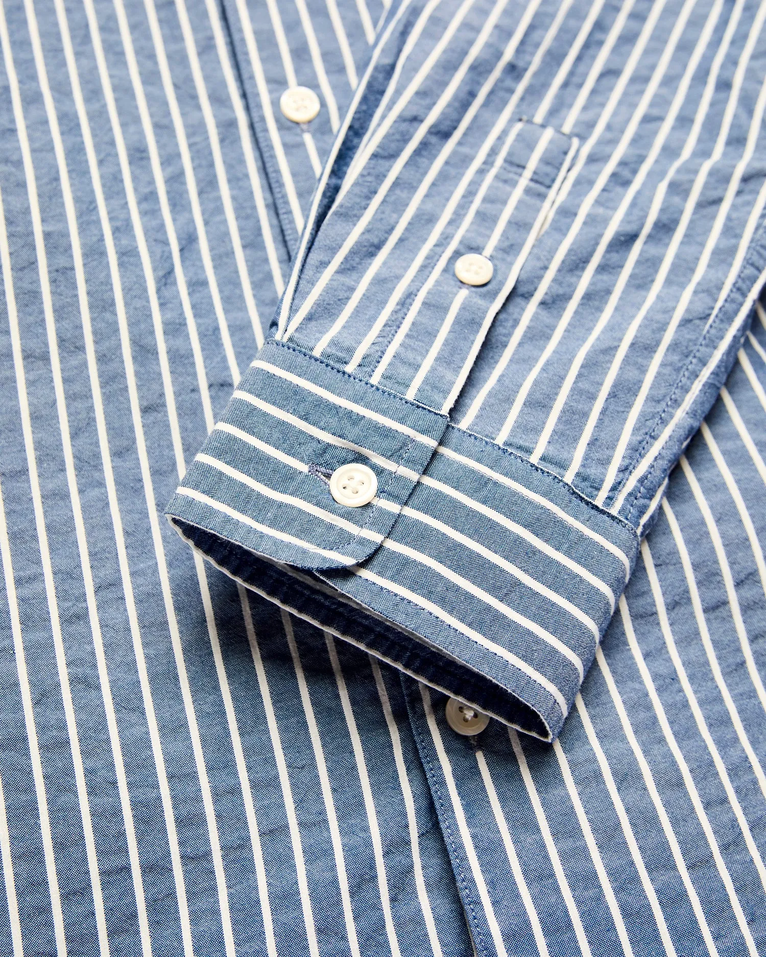 Seersucker Dirleton Shirt in White Blue Stripe