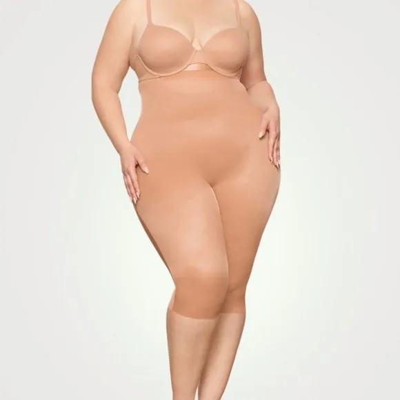 SKIMS Barely There Cropped Leggings Shape-wear in Clay