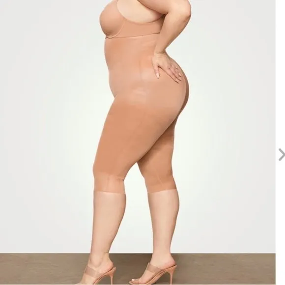 SKIMS Barely There Cropped Leggings Shape-wear in Clay