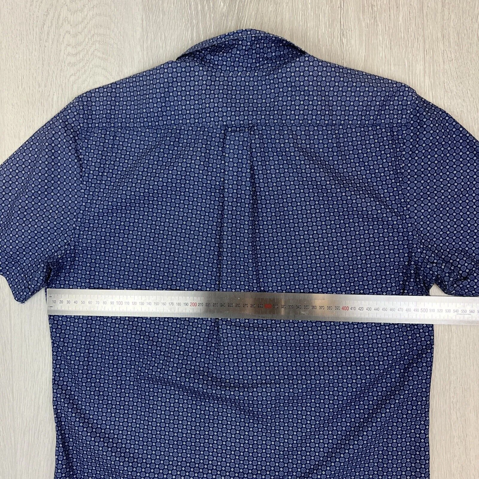 Sportscraft Mens Short Sleeve Tarppered Fit Button Up Shirt Size Small