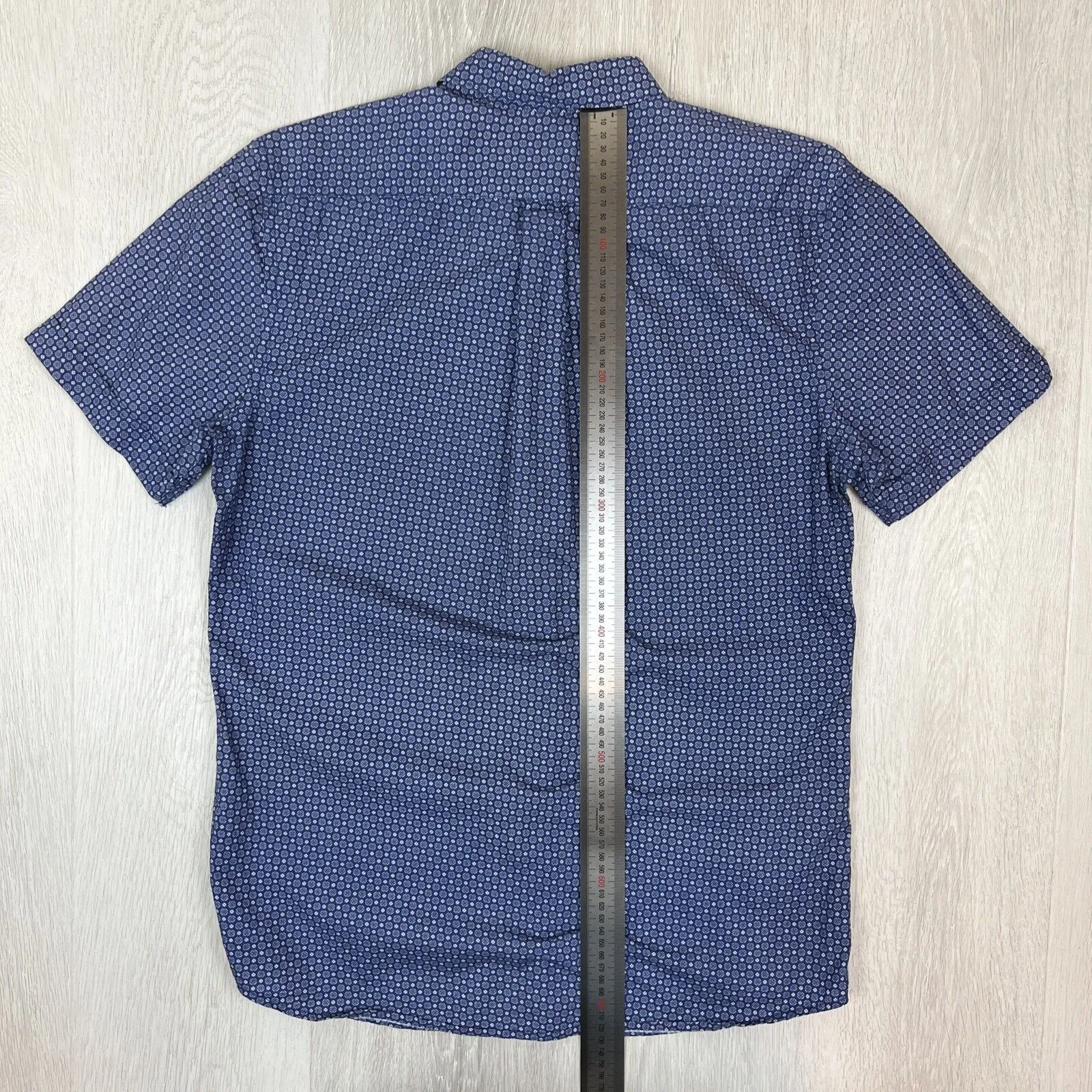 Sportscraft Mens Short Sleeve Tarppered Fit Button Up Shirt Size Small