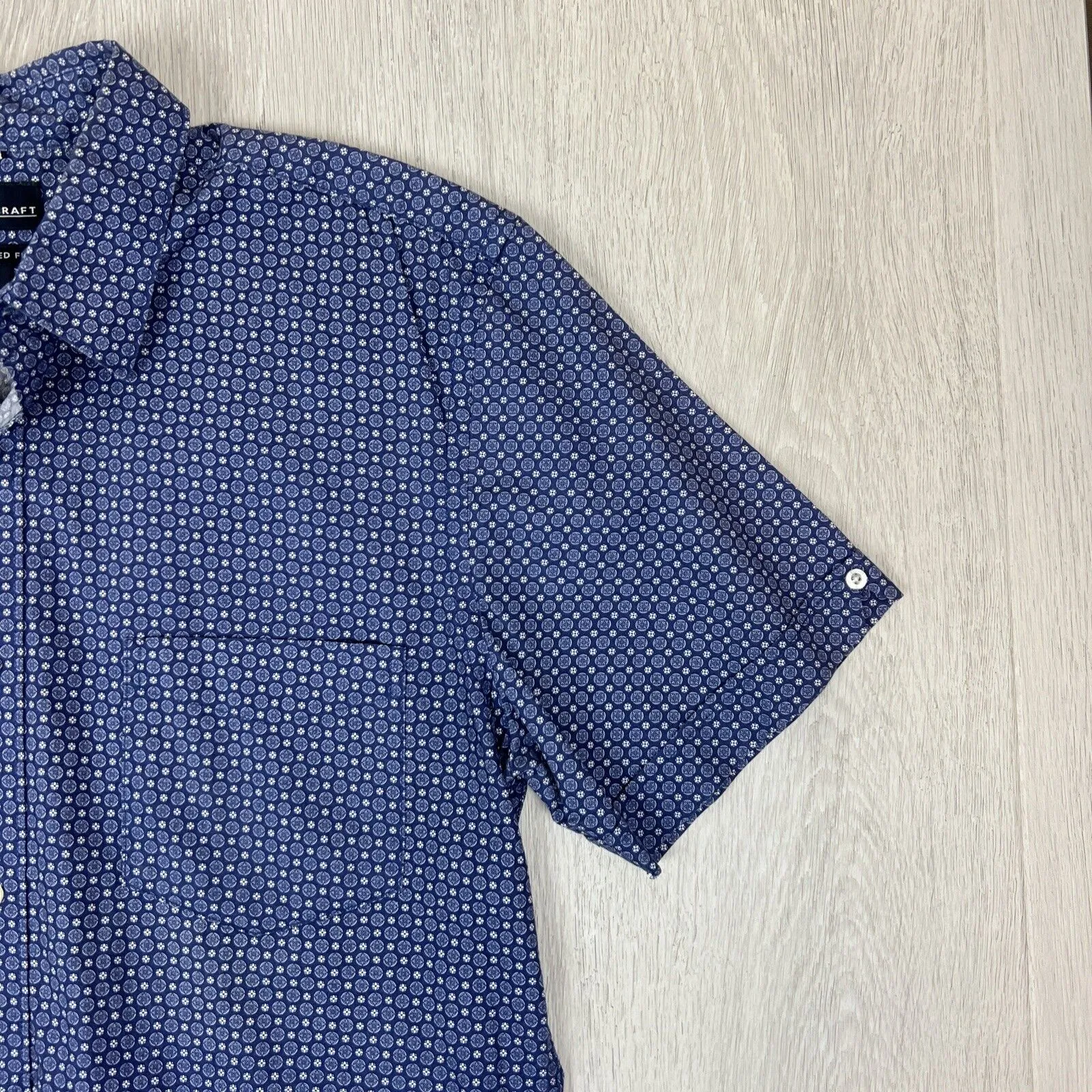 Sportscraft Mens Short Sleeve Tarppered Fit Button Up Shirt Size Small