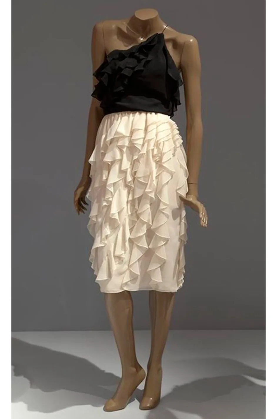 Spring 1981 Bill Blass Pastel Green Silk Chiffon Dress w Elaborate Vertically Set Ruffled Skirt