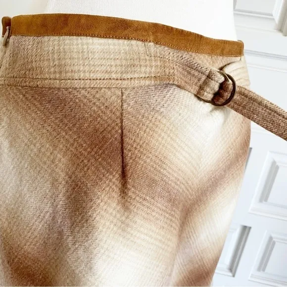 Tahari Tan Brown Cream Plaid Skirt Suede &amp; Buckle Details