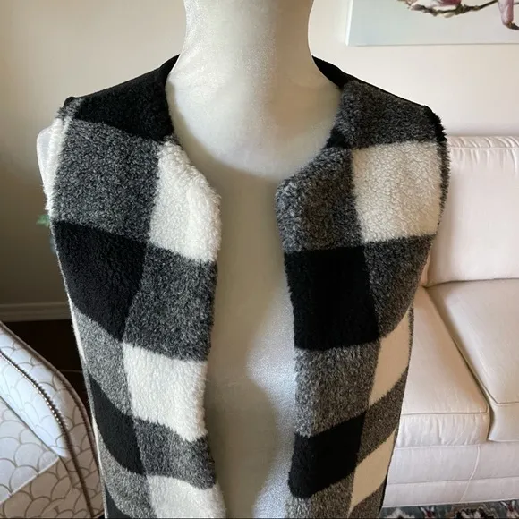 Talbots Wool Blend Buffalo Plaid Long Vest in Black,  White and Gray