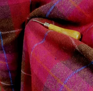 Textured Wool Fabric "Wild Raspberry"