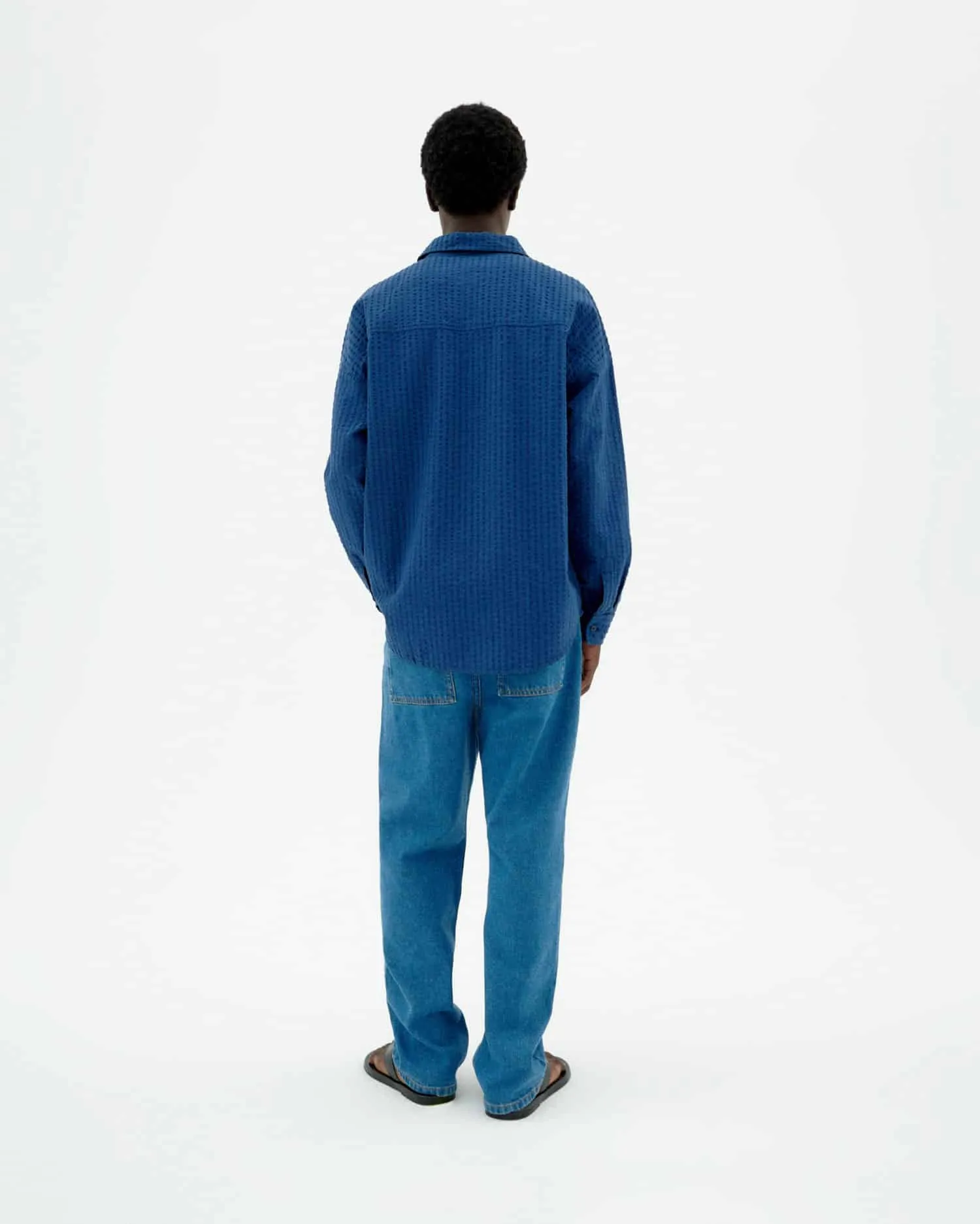 THINKING MU Haru seersucker shirt cobalt men
