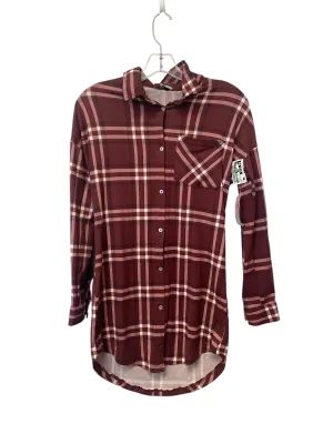 Top Long Sleeve By Clothes Mentor In Plaid Pattern, Size: L