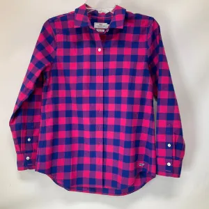 Top Long Sleeve By Vineyard Vines In Plaid Pattern, Size: 2