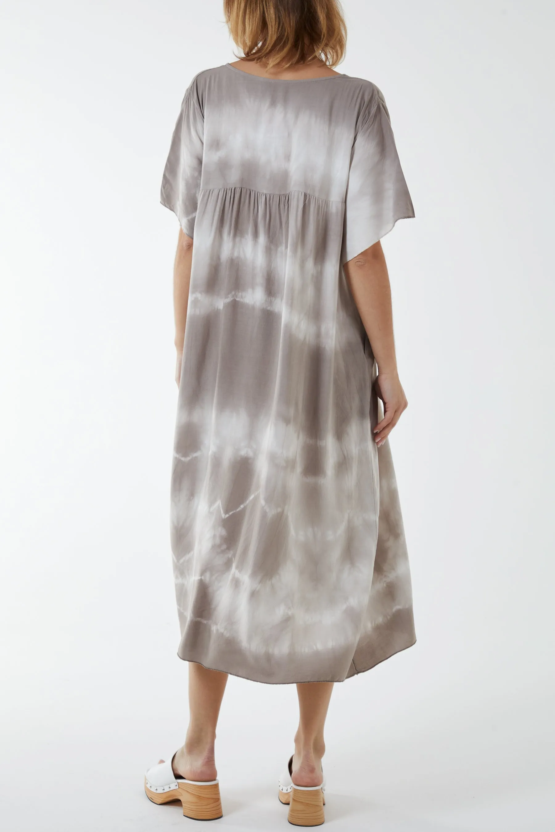 V-Neck Tie Dye Maxi Dress