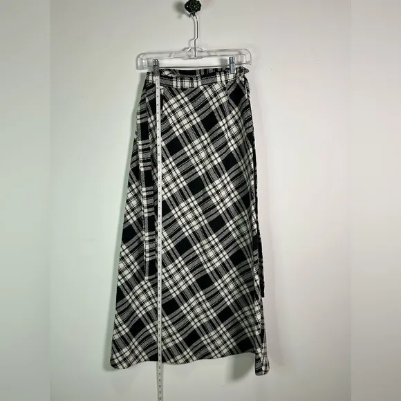 Vintage 1970s Maxi Plaid Skirt, Black and White Size XS/S