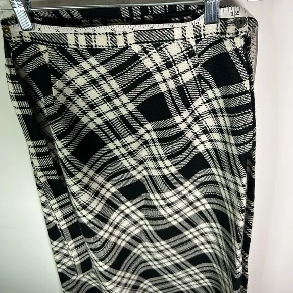 Vintage 1970s Maxi Plaid Skirt, Black and White Size XS/S