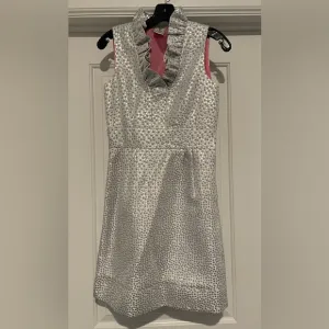 Virginia Taylor Confetti Silver Ruffle Neck Sleeveless Dress Size 2 Excellent