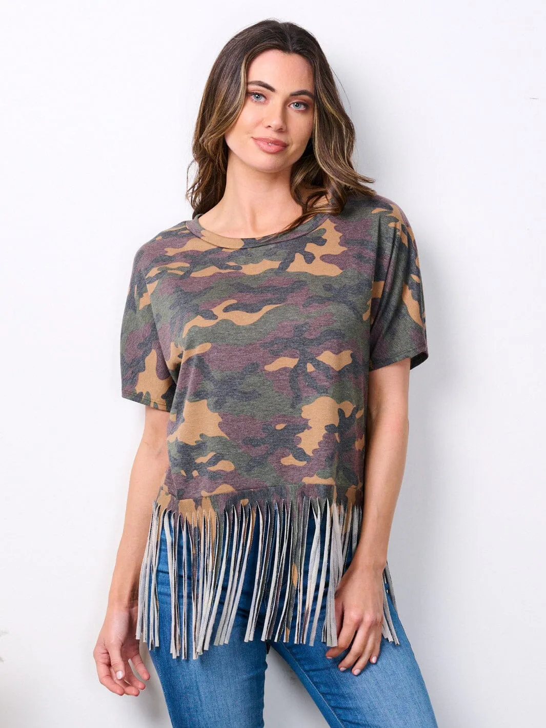 WOMEN'S SHORT SLEEVE FRINGE CAMO PRINT TOP