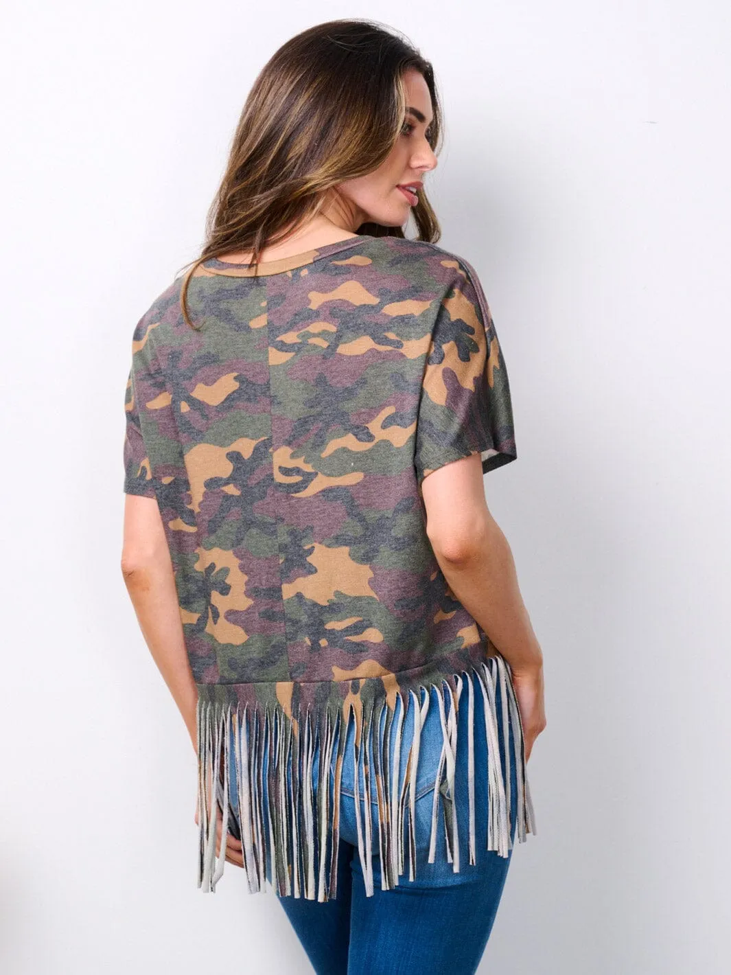 WOMEN'S SHORT SLEEVE FRINGE CAMO PRINT TOP