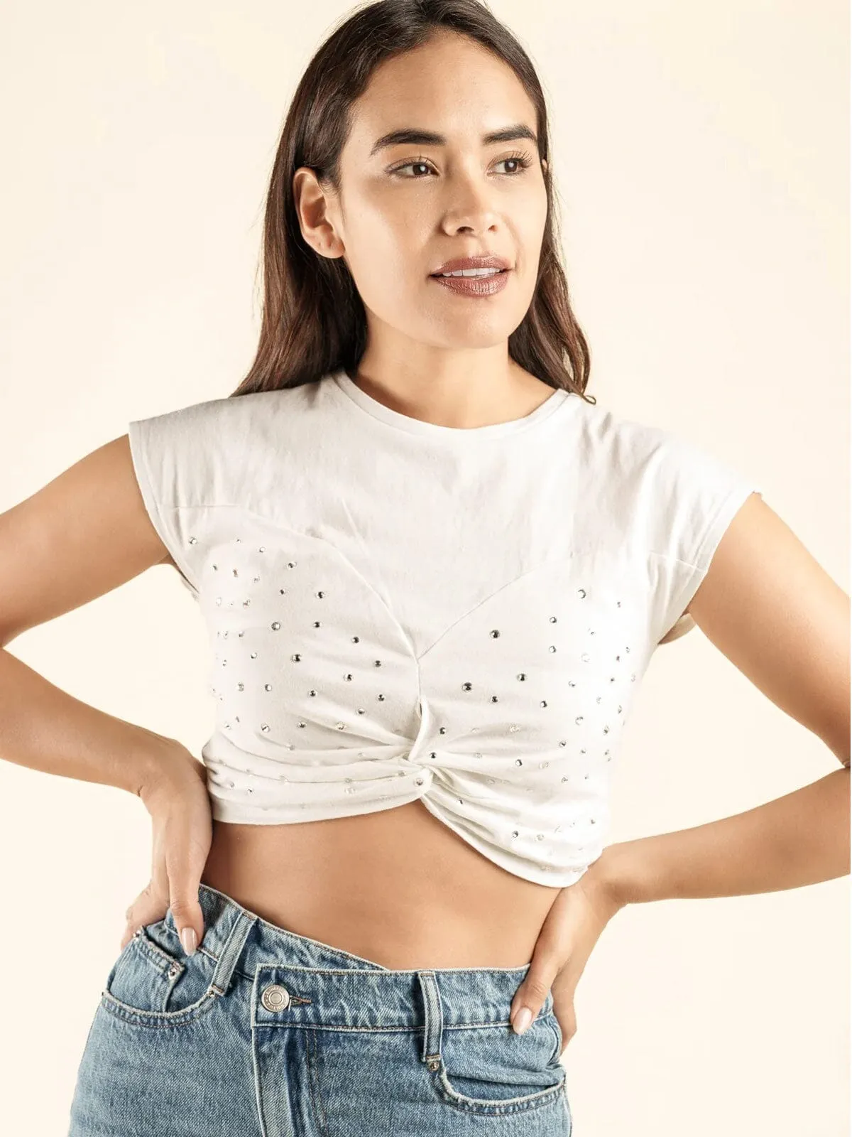 WOMEN'S SHORT SLEEVE STUDS DETAILED CROP TOP
