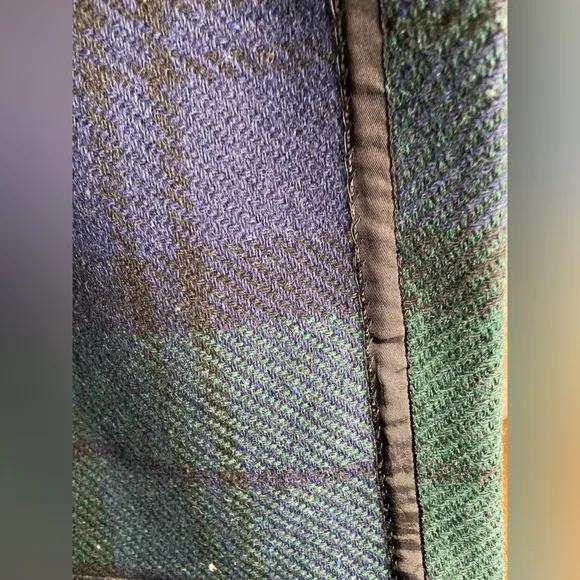 Wool Skirt Eddie Bauer Plaid Navy Blue &amp; Green Size 10