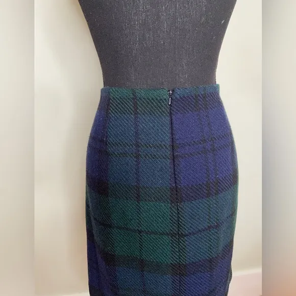 Wool Skirt Eddie Bauer Plaid Navy Blue &amp; Green Size 10