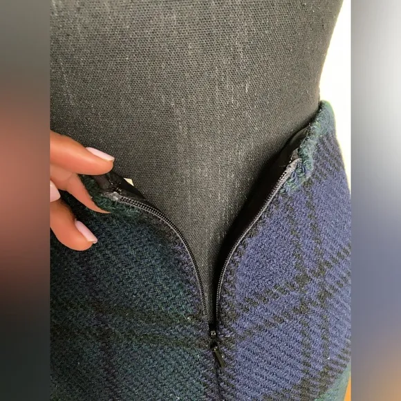 Wool Skirt Eddie Bauer Plaid Navy Blue &amp; Green Size 10