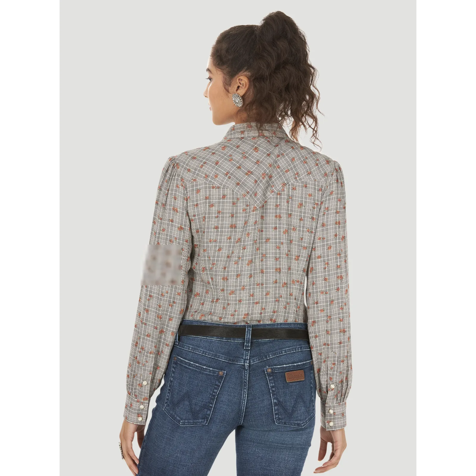 Wrangler Women's Wrangler Retro® Long Sleeve Western Snap Plaid Overprint Top in Grey Multi